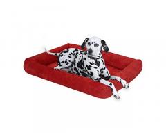 Mellifluous Dog and Cat Fur Pet Bed (Red)